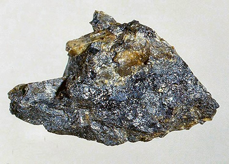 Large Tritomite-(Y) Image
